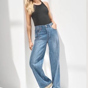 Aritzia Denim Forum The Bo Mid Rise Slouchy Boyfriend 30L Jeans Size 28